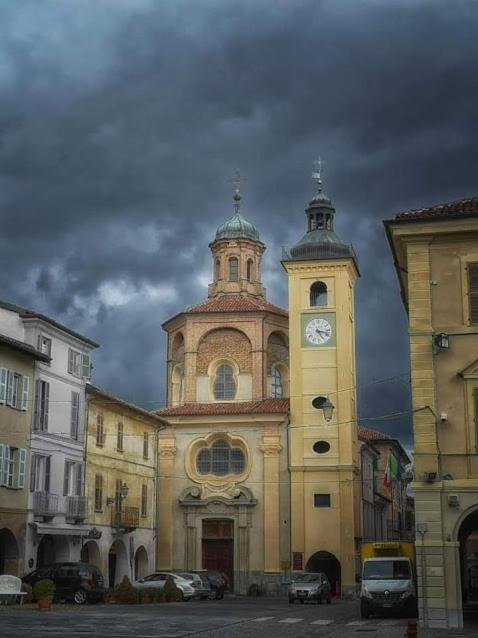 הוילה San Damiano dʼAsti Astixio מראה חיצוני תמונה